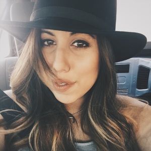 Meet your Posher, Kristin